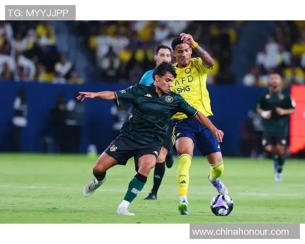 巴萨主场大胜尤文图斯三球零封展现强大实力